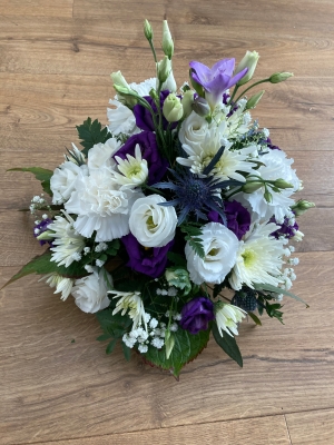 Purple & white loose posy